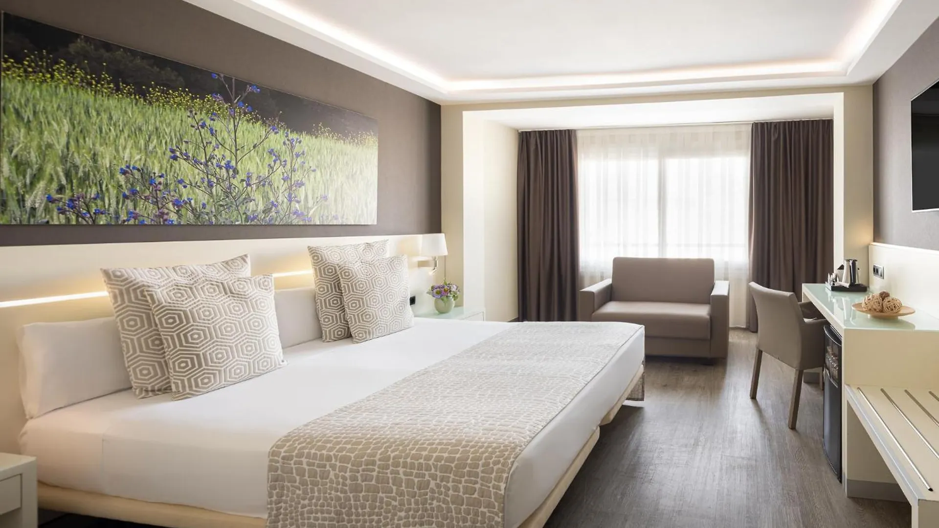 Hotel Calipolis Sitges 4*,  Spanien